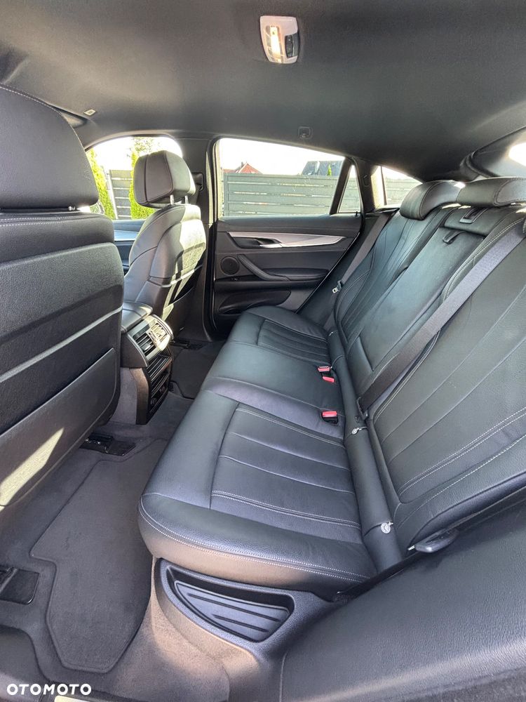 BMW X6 xDrive40d - 12
