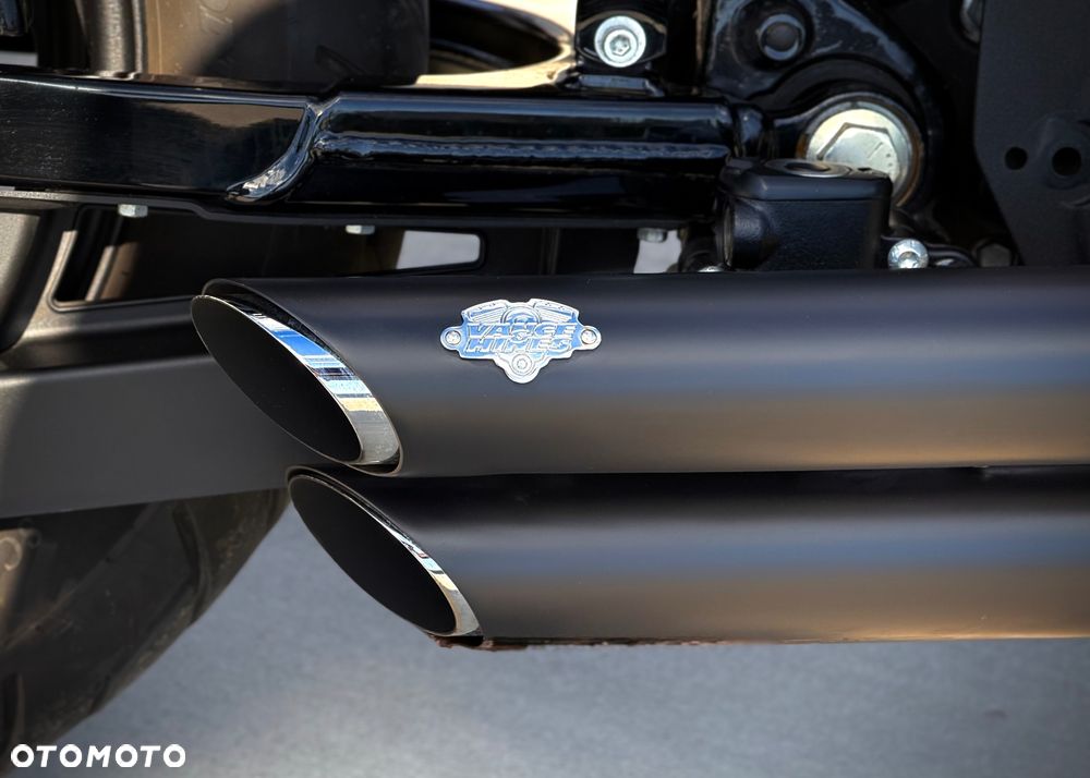 Harley-Davidson Sportster Iron 1200 - 13