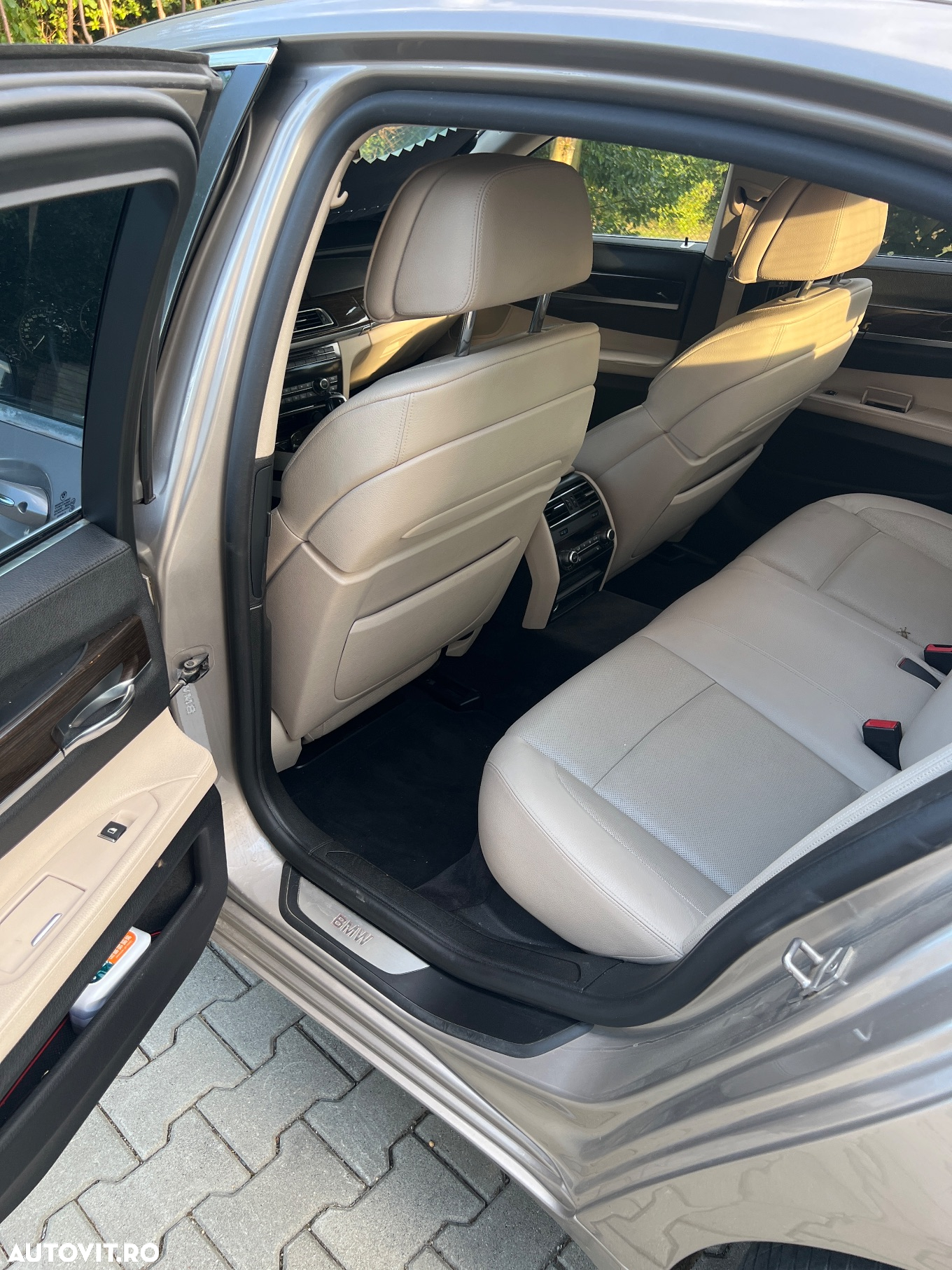 BMW Seria 7 740d xDrive Aut. - 12