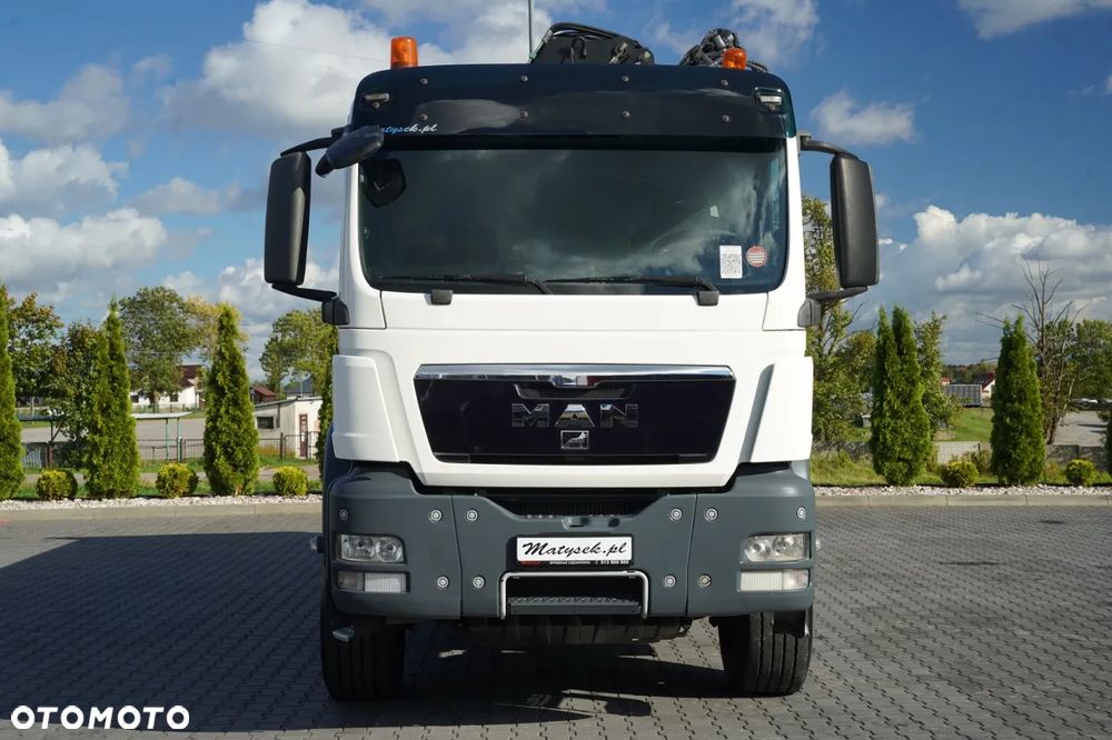MAN TGS 33.360 / 6x4 / WYWROTKA - 5,7 M + HDS HIAB XS 122 HIDUO / MAX WYSÓW - 8,2 M / MAX UDŹWIG - 4 800 KG / KLAPO - DRZWI / MANUAL / PILOT / - 15