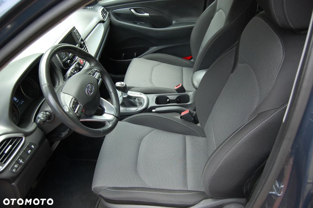 Hyundai i30 1.4 Trend - 23