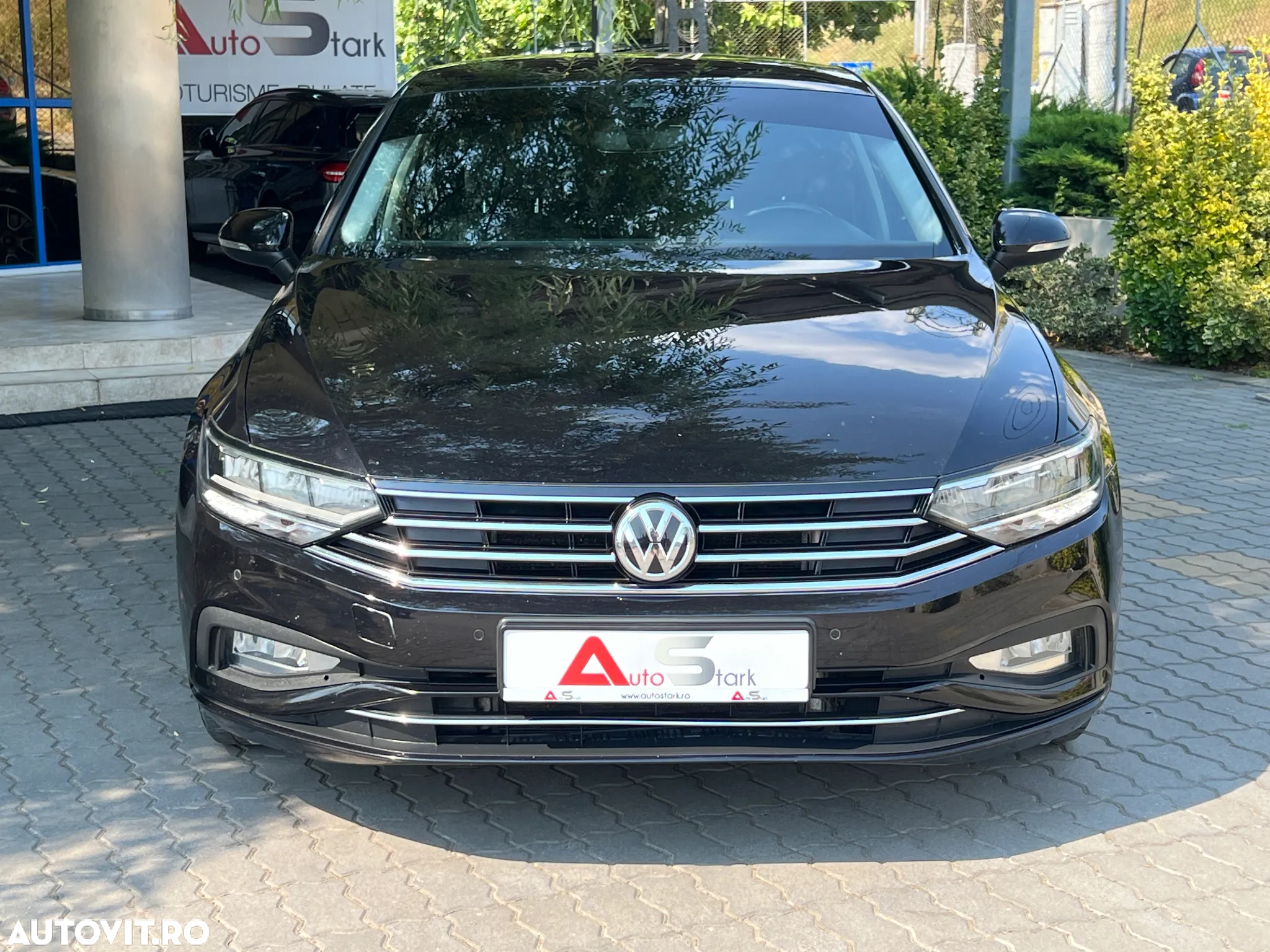 Volkswagen Passat 1.6 TDI DSG Comfortline - 12