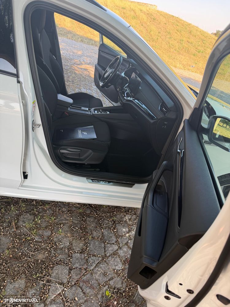 Skoda Octavia Break - 16