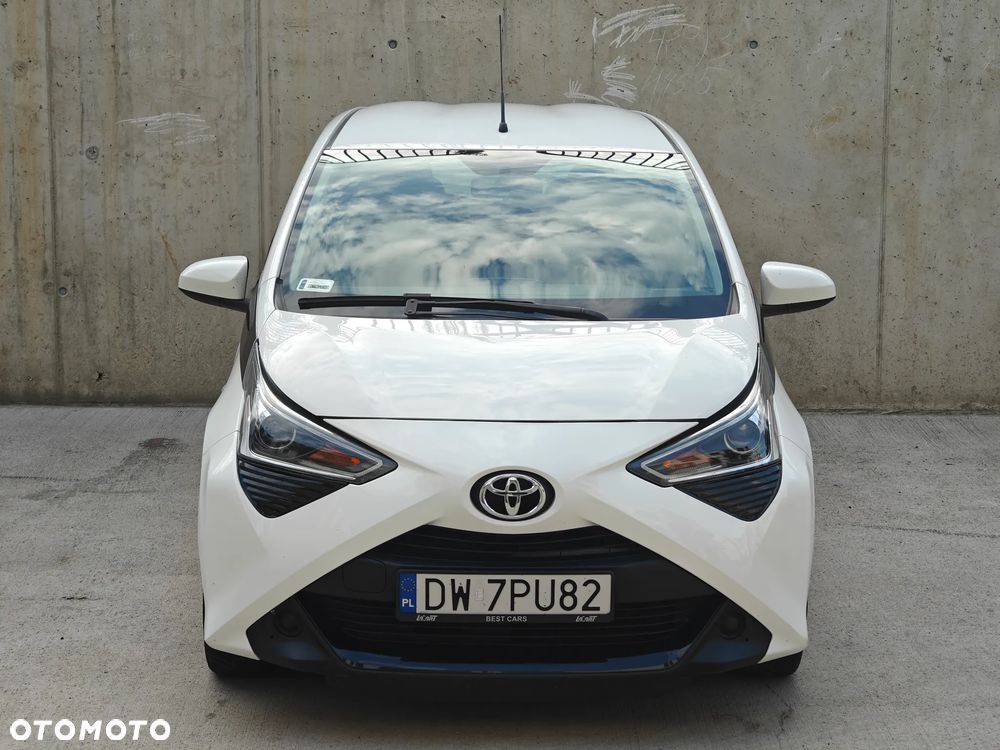 Toyota Aygo x-play - 11