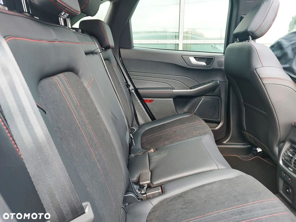 Ford Kuga 2.5 FHEV FWD ST-Line X - 25