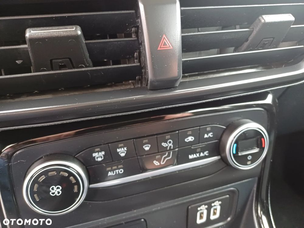 Ford EcoSport 1.5 EcoBlue Titanium ASS - 25