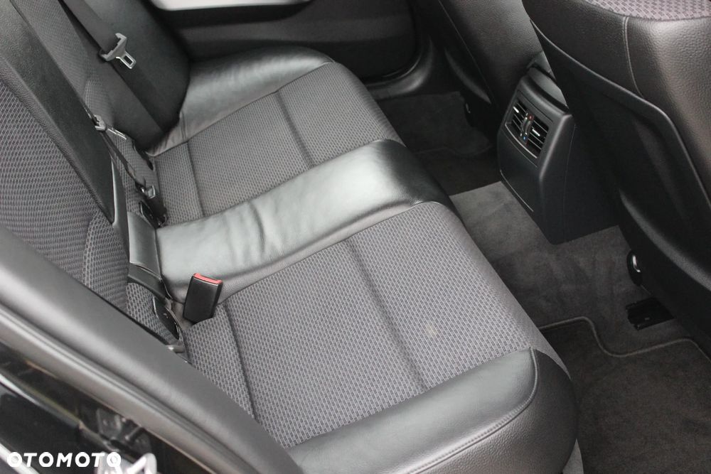 BMW Seria 3 318i Edition Lifestyle - 23