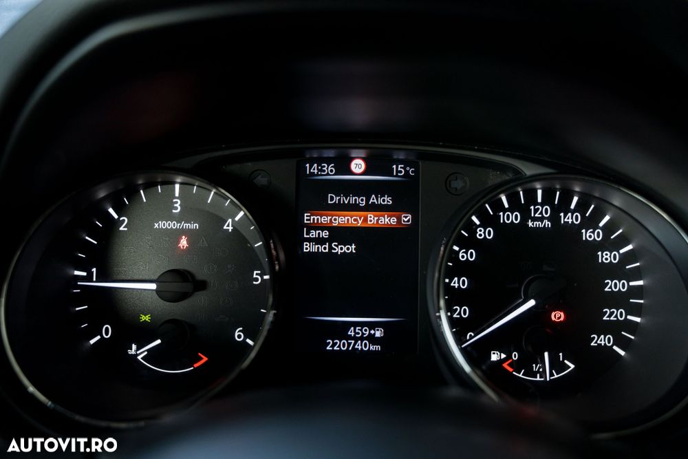 Nissan X-Trail 1.6 dCi N-Connecta - 31