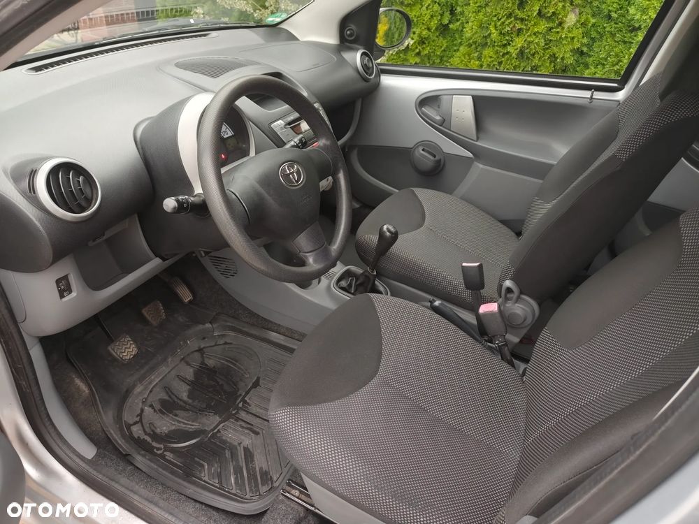 Toyota Aygo 1.0 VVT-i Luna EU5 - 8