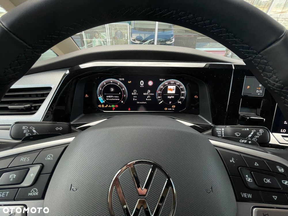 Volkswagen california Nowa California Beach silnik: 2,0 l TSI OPF 204 KM / skrzynia biegów: 7-biegowa DSG rozstaw osi: 3124 mm - 10
