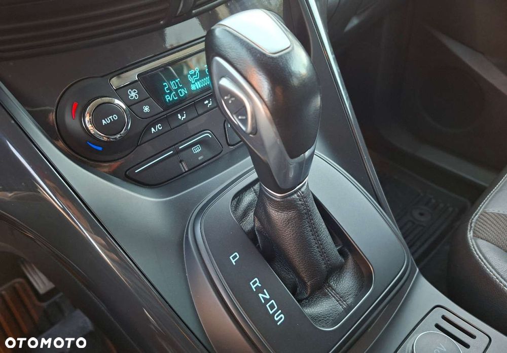 Ford Kuga - 30