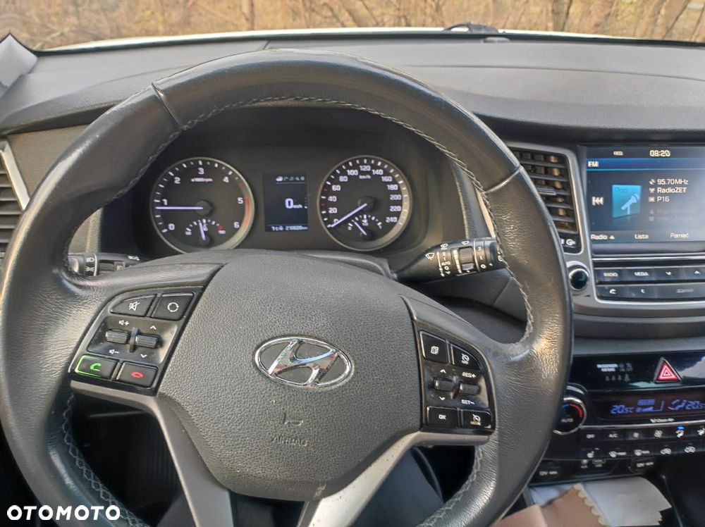 Hyundai Tucson 1.7 CRDI BlueDrive Classic 2WD - 11