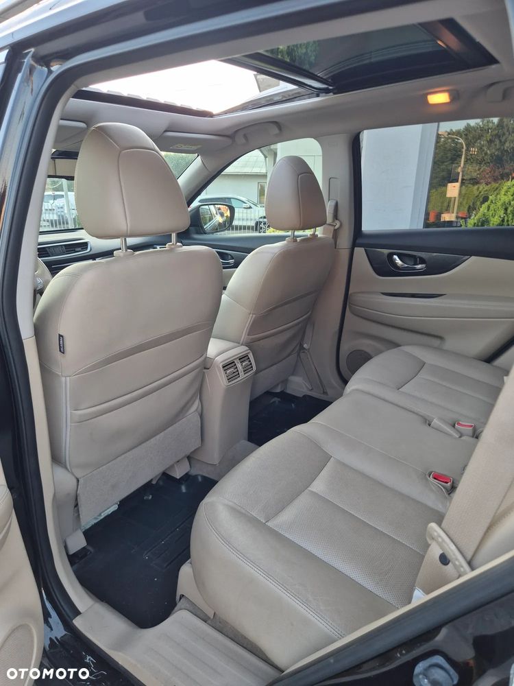 Nissan X-Trail 2.0 dCi Tekna 4WD Xtronic - 17