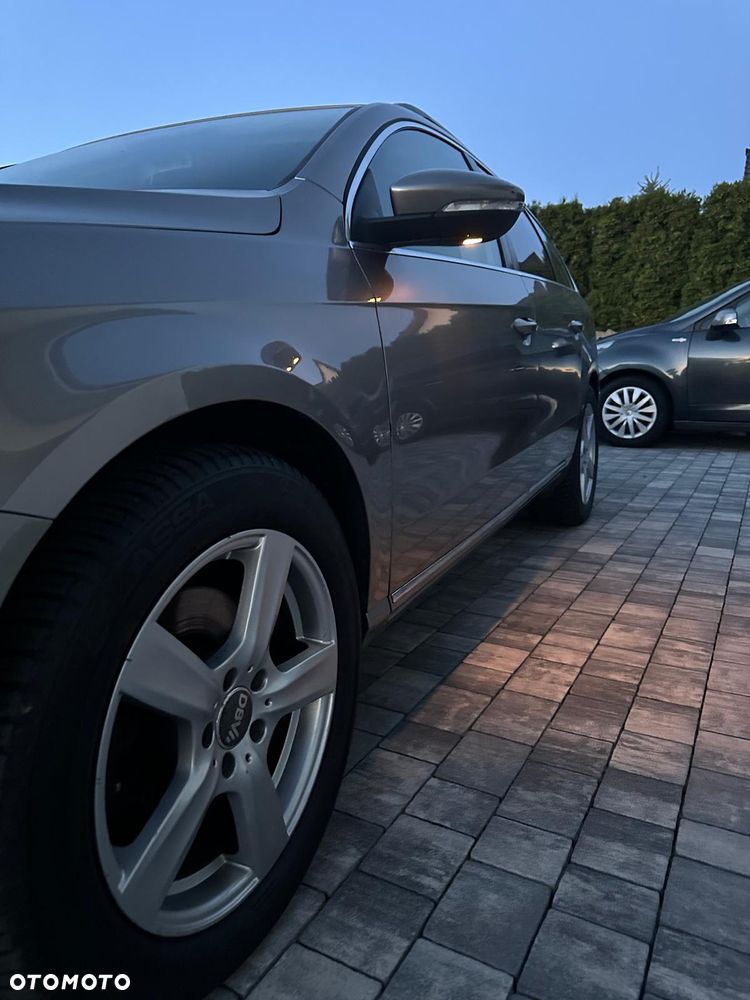 Volkswagen Passat 1.6 TDI BlueMotion Technology Comfortline - 15