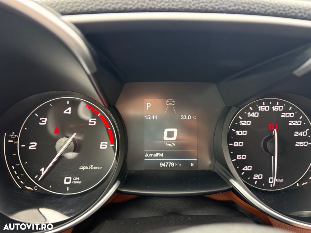 Alfa Romeo Giulia 2.2 JTDM Aut. Super - 5