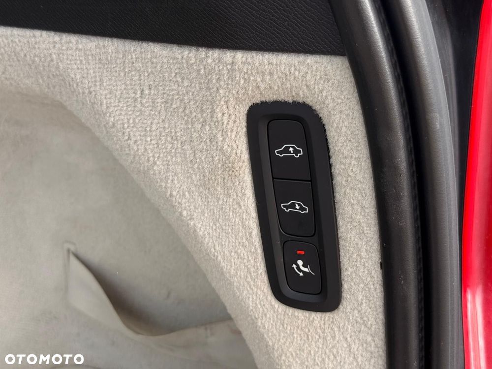 Volvo XC 90 T8 AWD Plug-In Hybrid Inscription 7os - 34