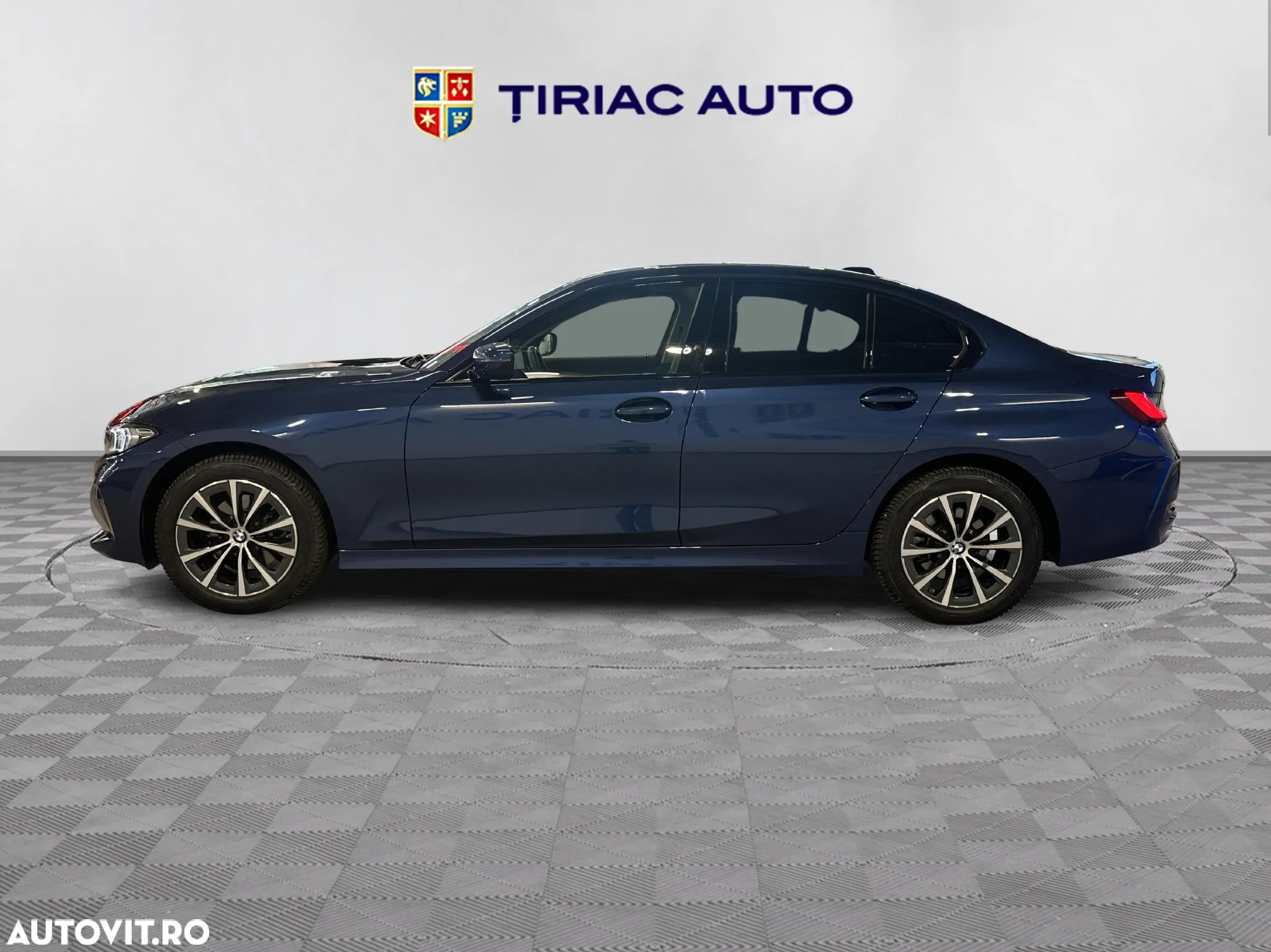 BMW Seria 3 320i xDrive Aut. - 2
