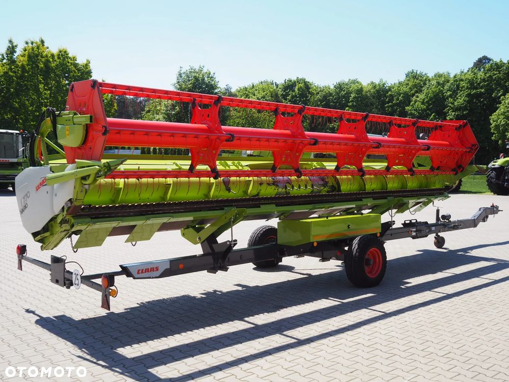 Claas Trion 650 + V770 - 12