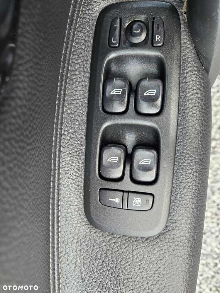 Volvo V70 2.4 Summum - 24