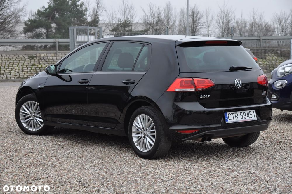 Volkswagen Golf - 5