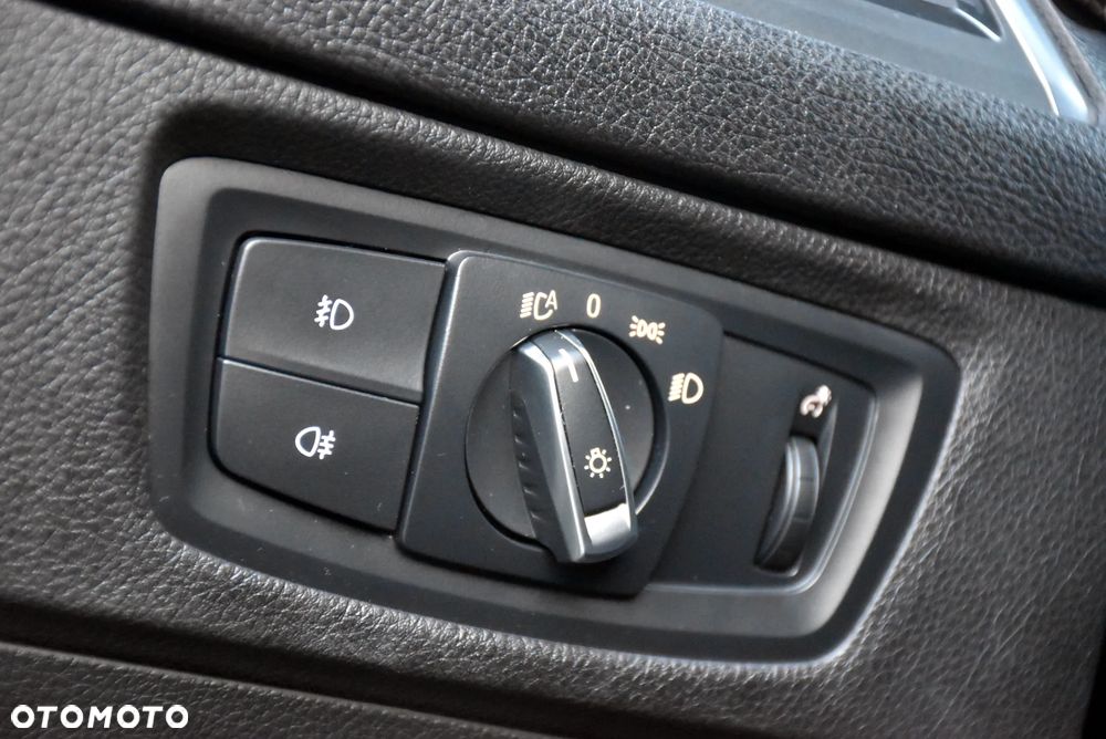 BMW Seria 1 116d Sport Line - 20