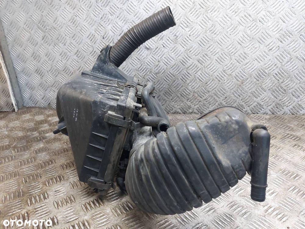 OBUDOWA FILTRA + PRZEPŁYWOMIERZ + RURA DOLOT AUDI 80 B4 1.6 8V 050129627C - 6