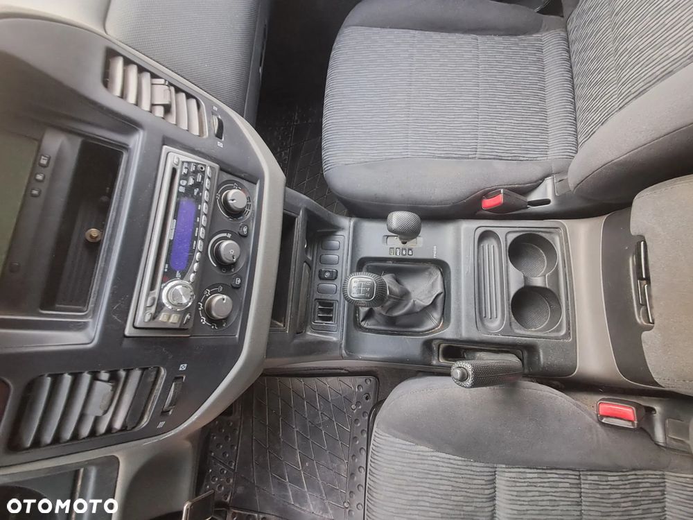 Mitsubishi Pajero 3.2 DI-D Classic - 14