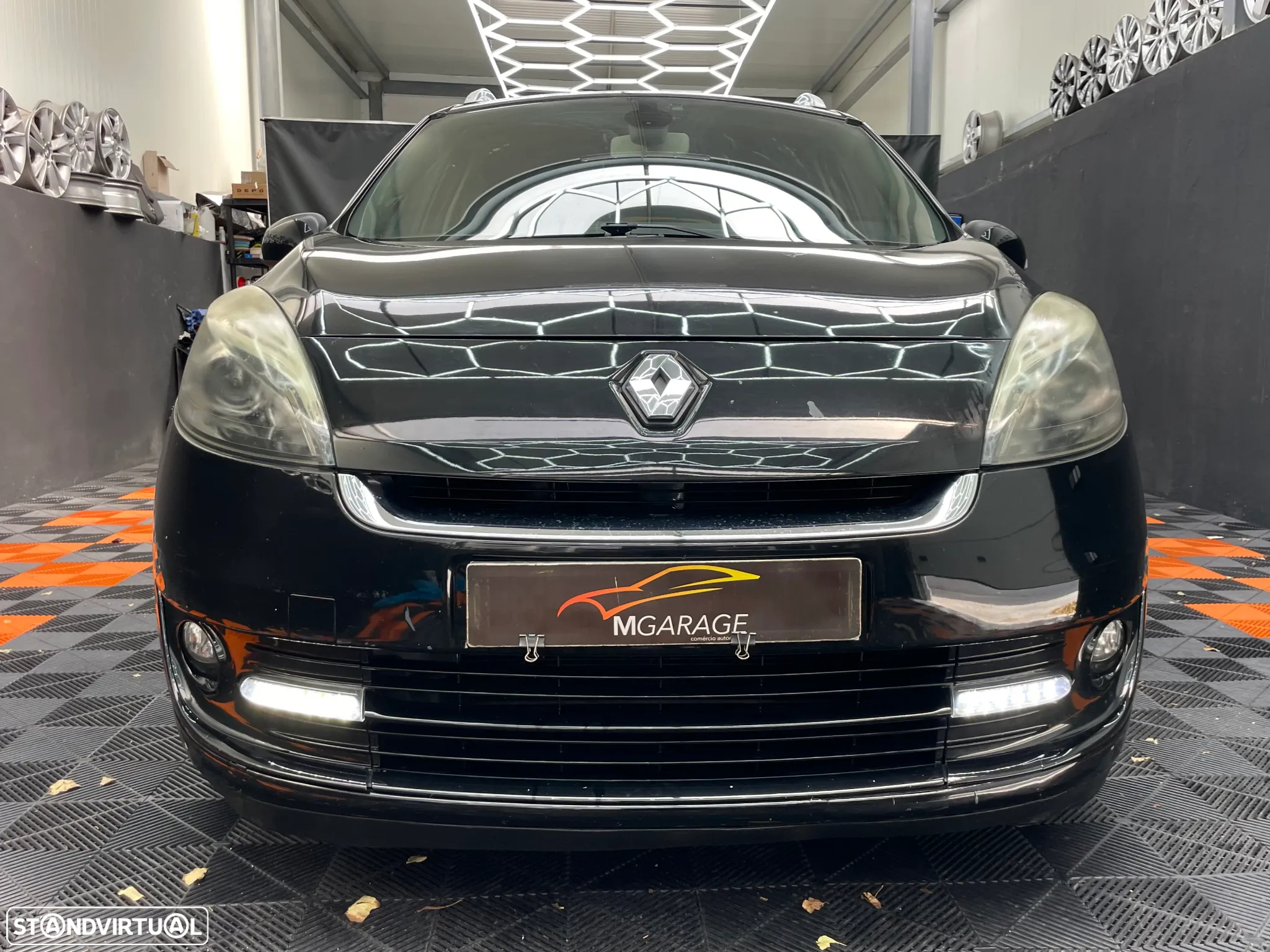 Renault Grand Scénic 1.5 dCi Bose Edition SS - 11