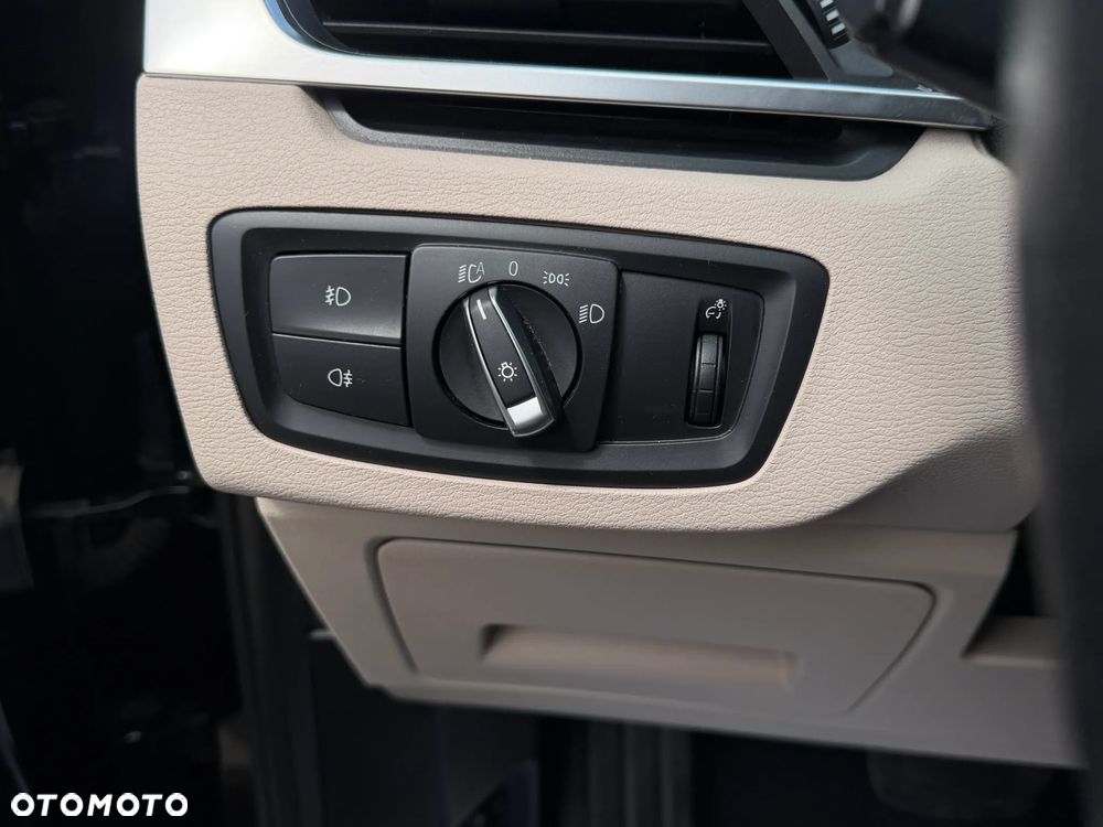 BMW X1 sDrive18i GPF xLine - 27