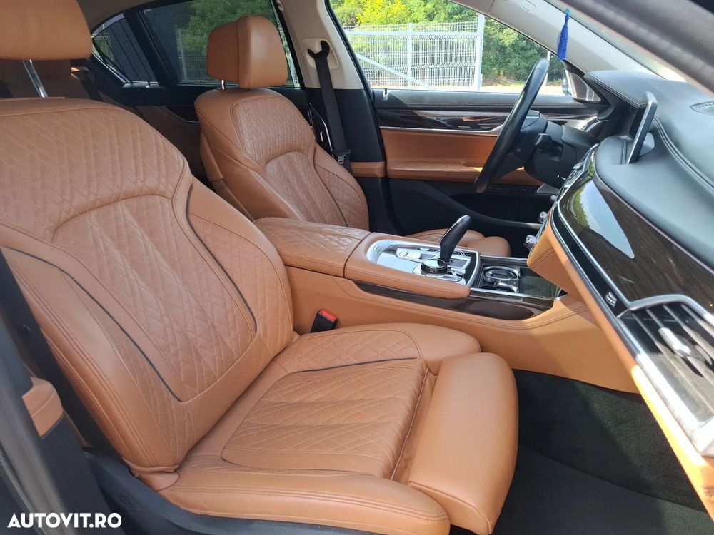 BMW Seria 7 - 26