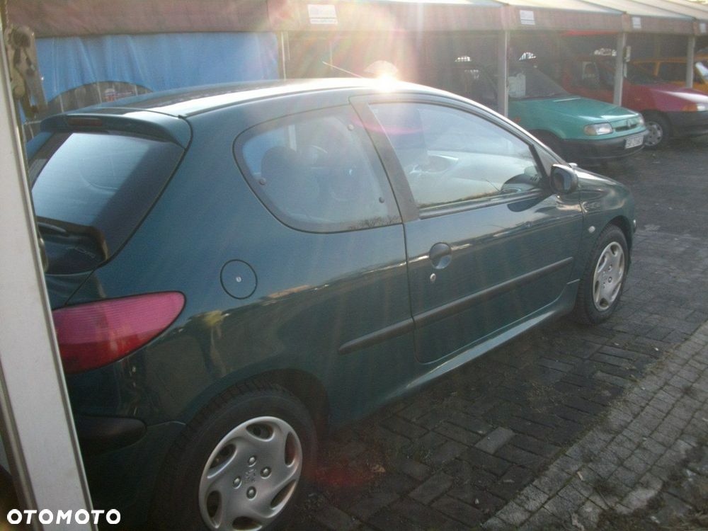 Peugeot 206 - 3