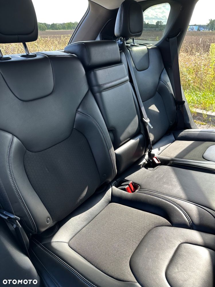 Jeep Cherokee 2.0 T Active Drive I Automatik Limited - 16