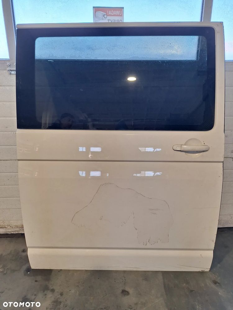 VW T5, T6 DRZWI BOCZNE PRAWE PRZESUWNE Z SZYBĄ - 1