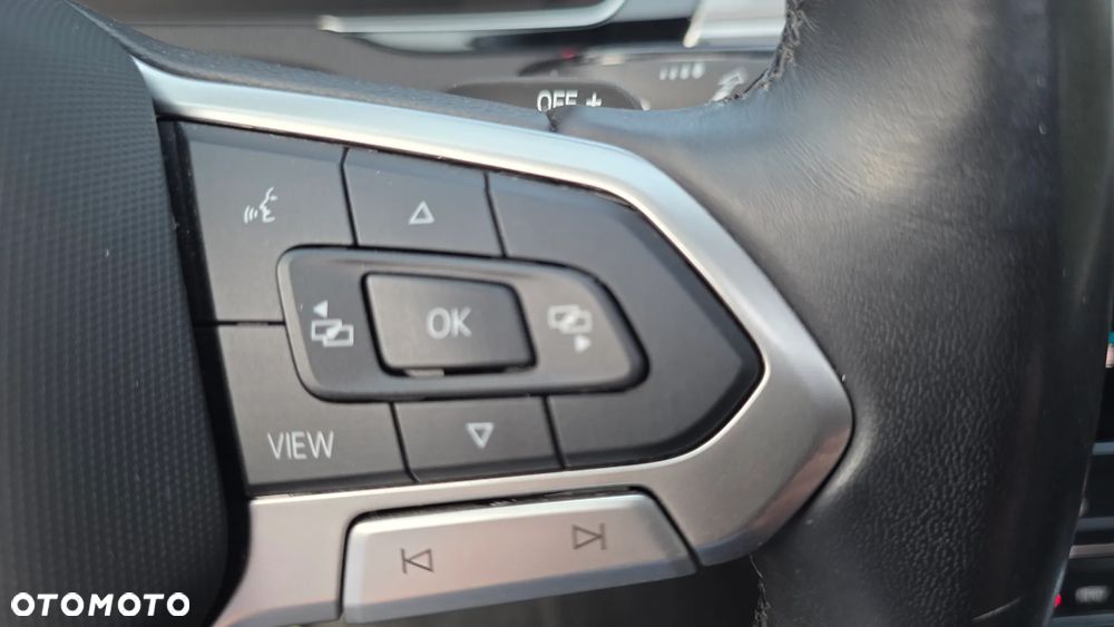 Volkswagen Passat - 24