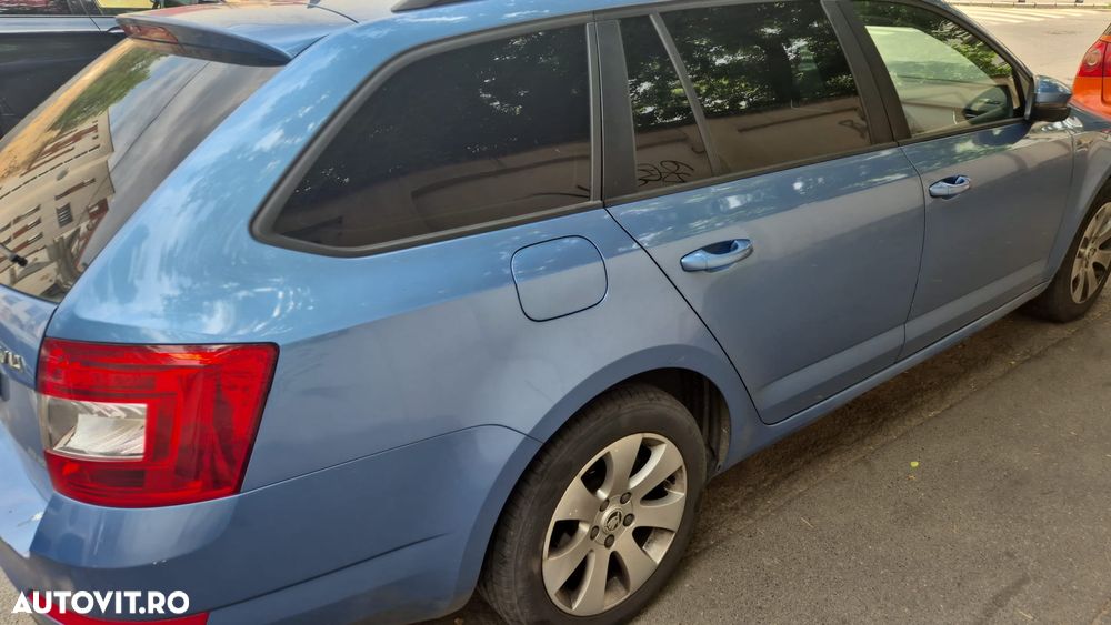 Skoda Octavia 1.6 TDI DSG Style - 18
