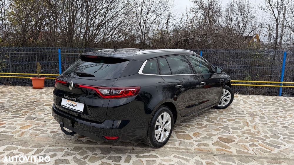 Renault Megane Grandtour TCe 140 GPF LIMITED - 3