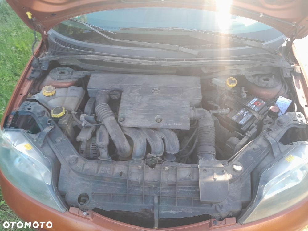 Mazda 2 - 7