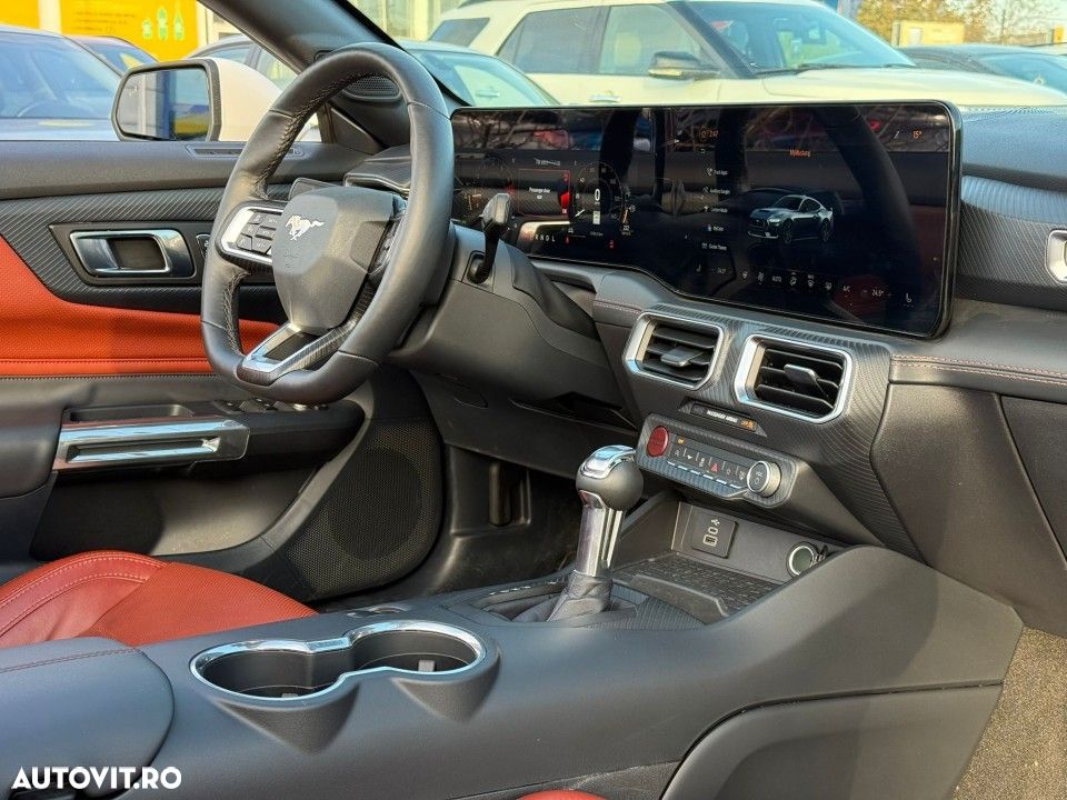 Ford Mustang - 16