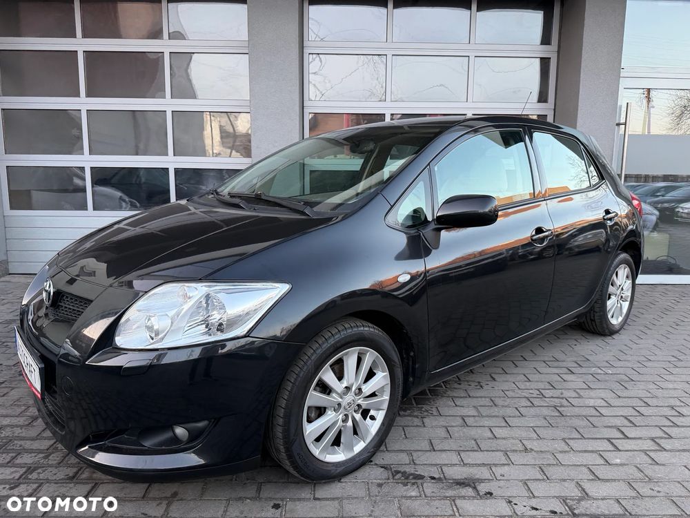 Toyota Auris 1.8 Premium - 3
