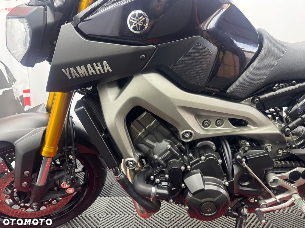 Yamaha MT - 12