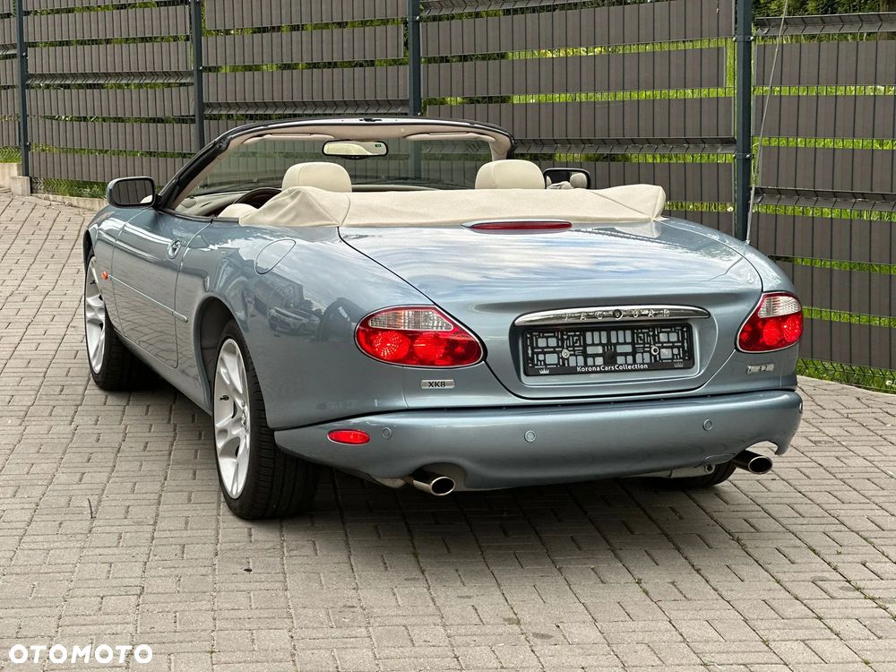 Jaguar XK8 - 15