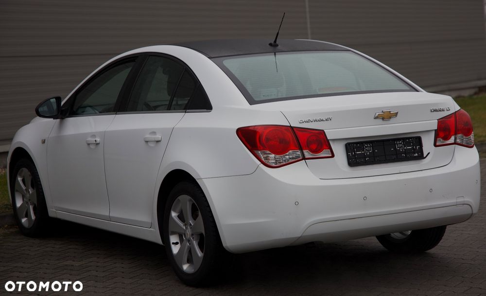 Chevrolet Cruze 1.8 LTZ - 22
