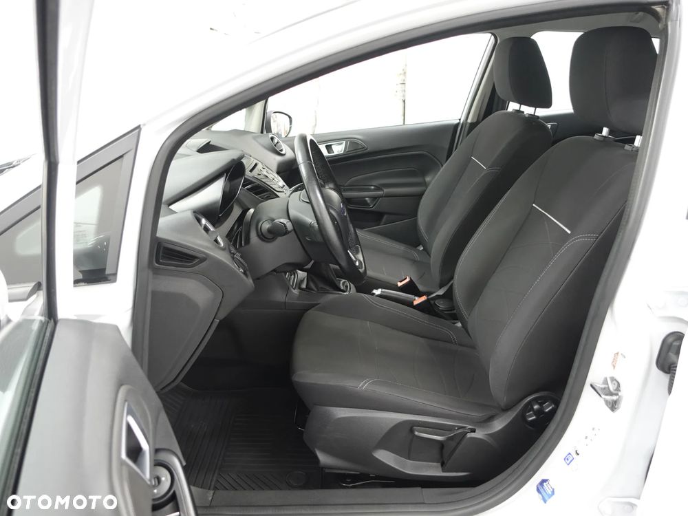 Ford Fiesta - 19