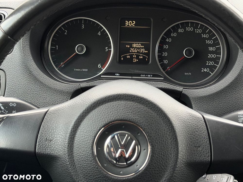 Volkswagen Polo - 18