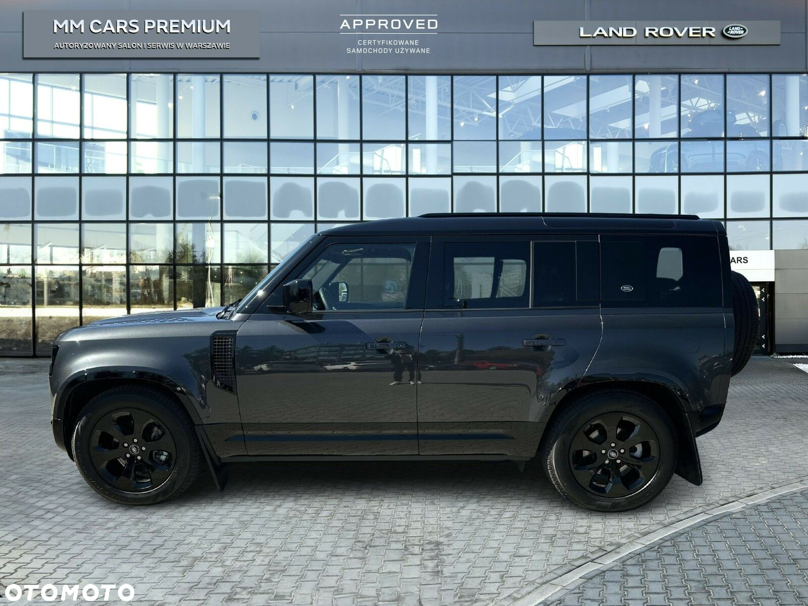 Land Rover Defender - 6