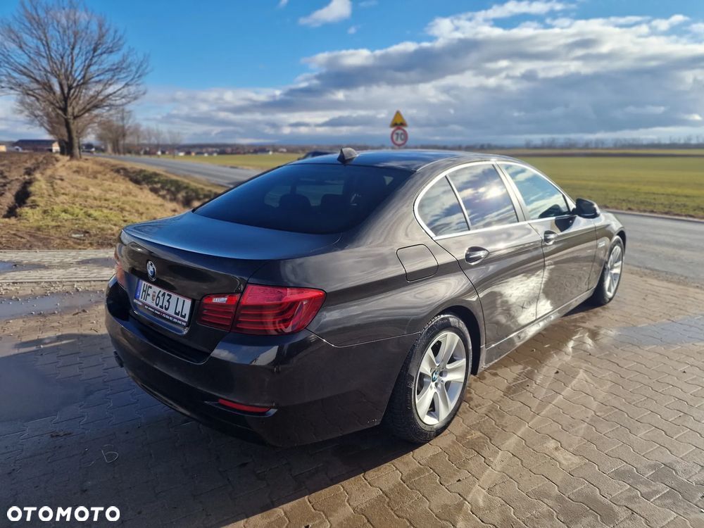BMW Seria 5 518d - 9