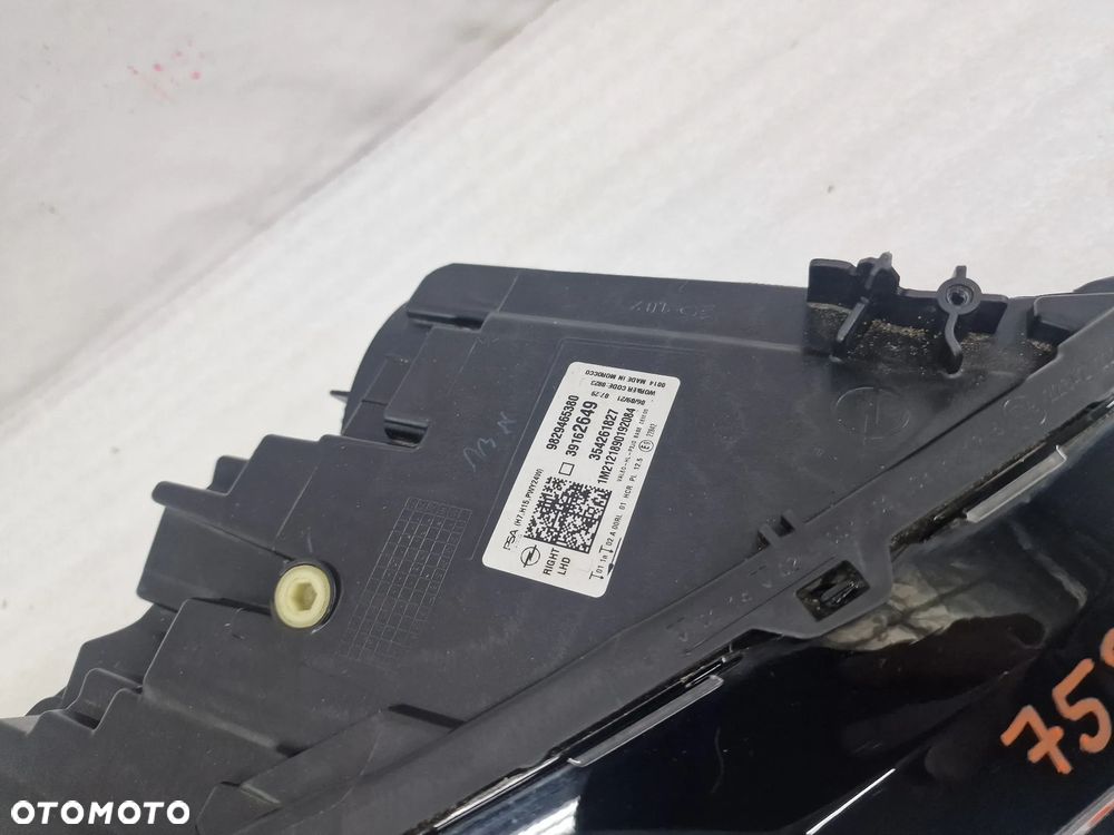 OPEL CORSA F 19- PRAWA ZWYKŁA LAMPA PRZEDNIA PRZÓD , NR 39162949 , NR AUKCJI LA758 - 11