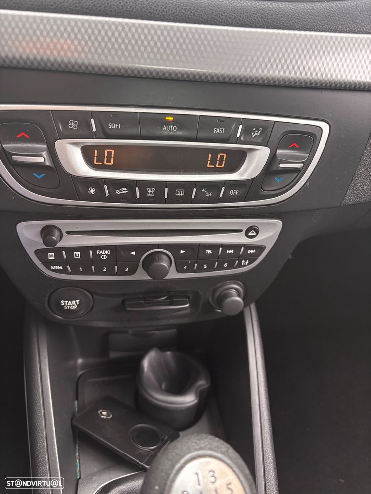 Renault Fluence 1.5 dCi Exclusive - 14