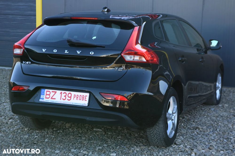 Volvo V40 T2 Geartronic - 17