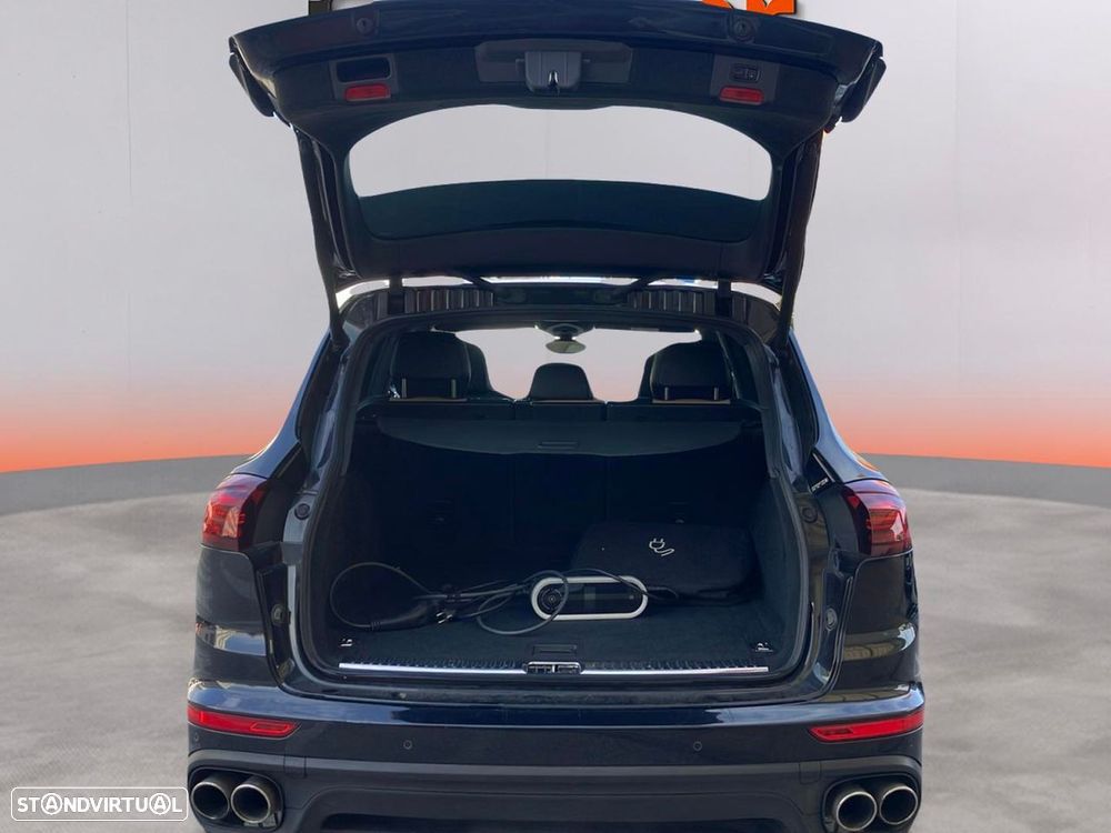 Porsche Cayenne S E-Hybrid - 9